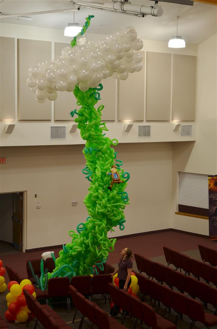 balloon-twister-naples-jack-beanstalk